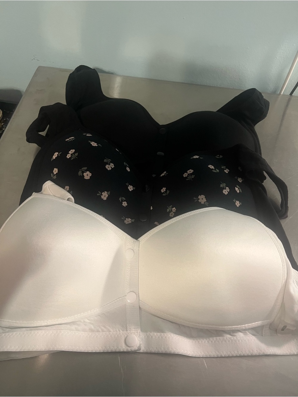 3 “Daisy” Snap Front Bras in White, Black & Floral Size XL